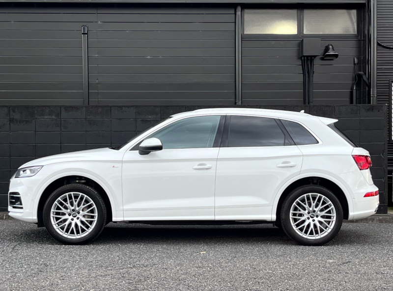 アウディ Q5 中古車