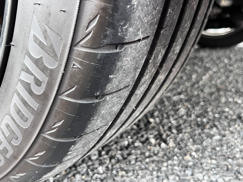 トヨタ クラウンハイブリッド 中古車