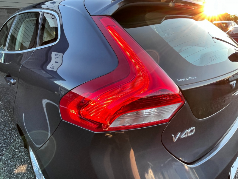 ボルボ V40 中古車