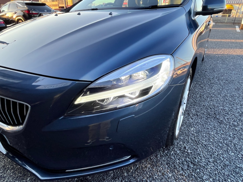 ボルボ V40 中古車