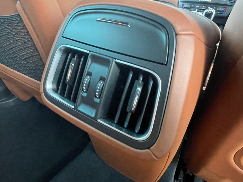 マセラティ レヴァンテ 中古車