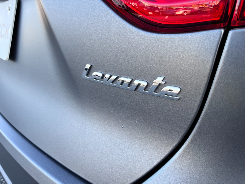 マセラティ レヴァンテ 中古車