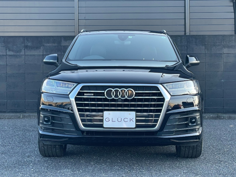 アウディ Q7 中古車