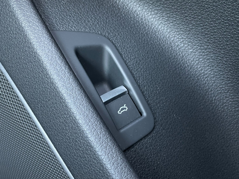 アウディ Q7 中古車