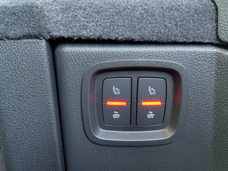 アウディ Q7 中古車