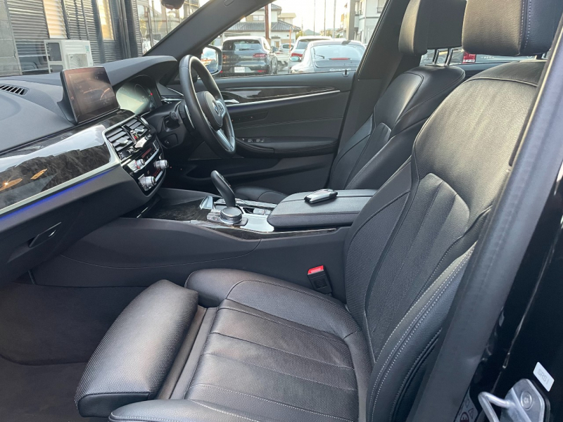 BMW 5シリーズ 中古車