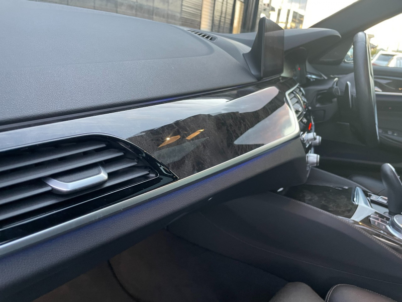 BMW 5シリーズ 中古車