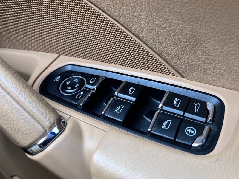 ポルシェ カイエン 中古車