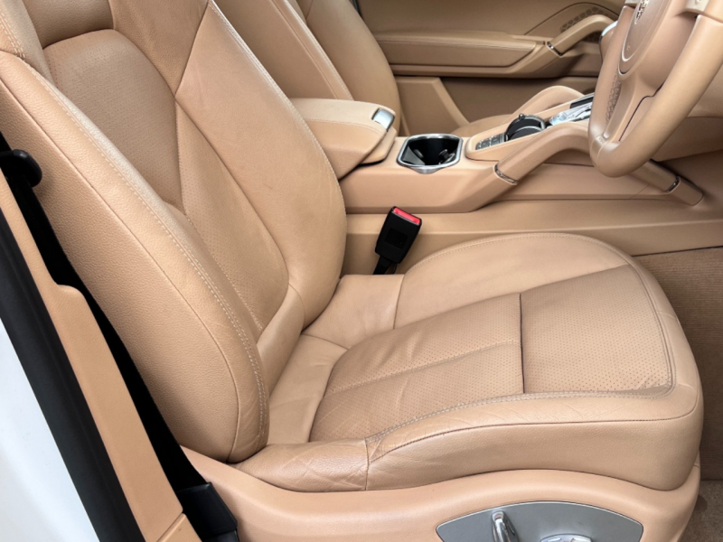 ポルシェ カイエン 中古車