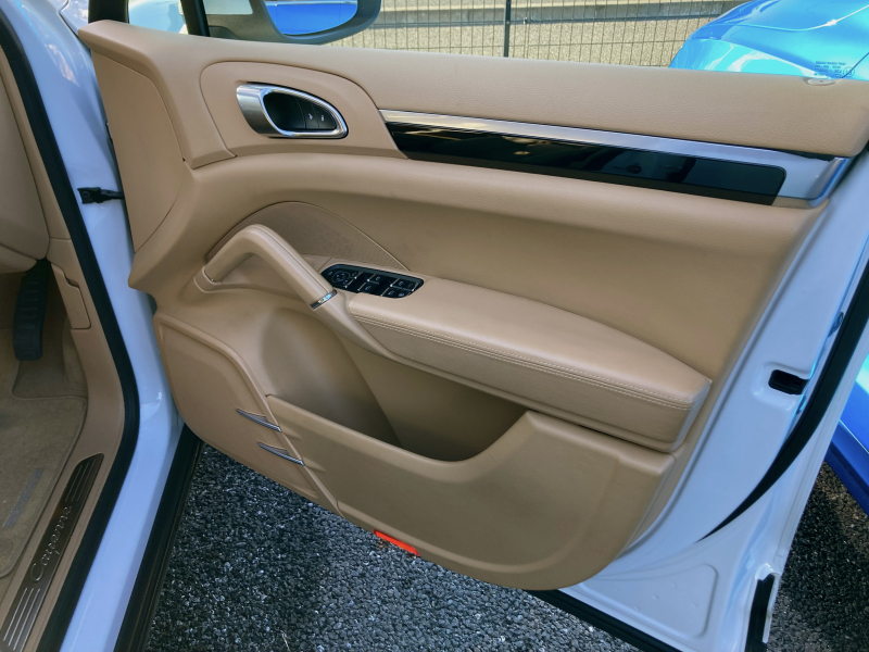 ポルシェ カイエン 中古車