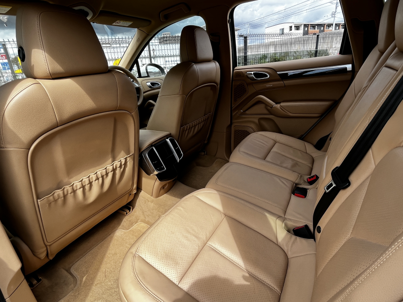 ポルシェ カイエン 中古車