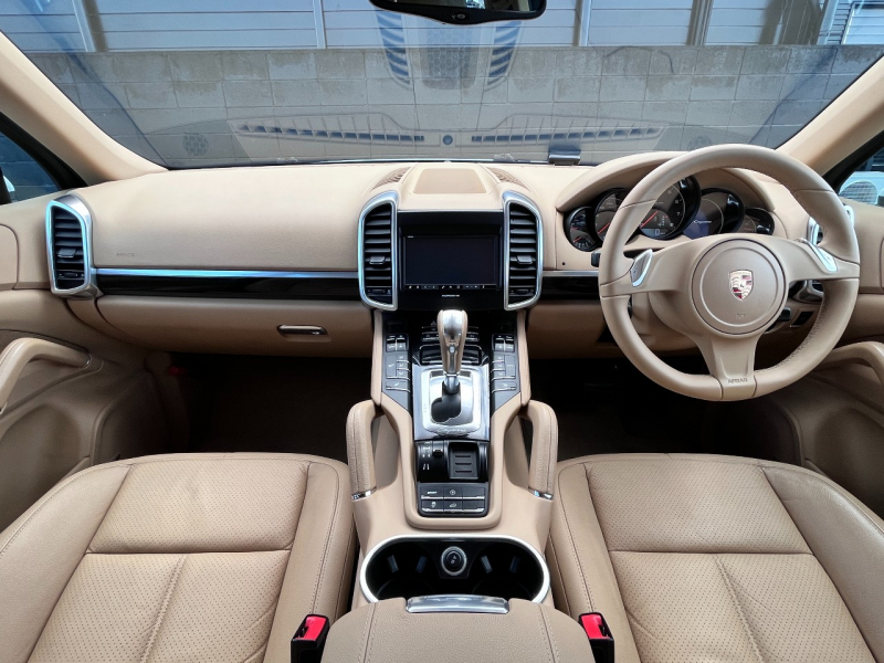 ポルシェ カイエン 中古車