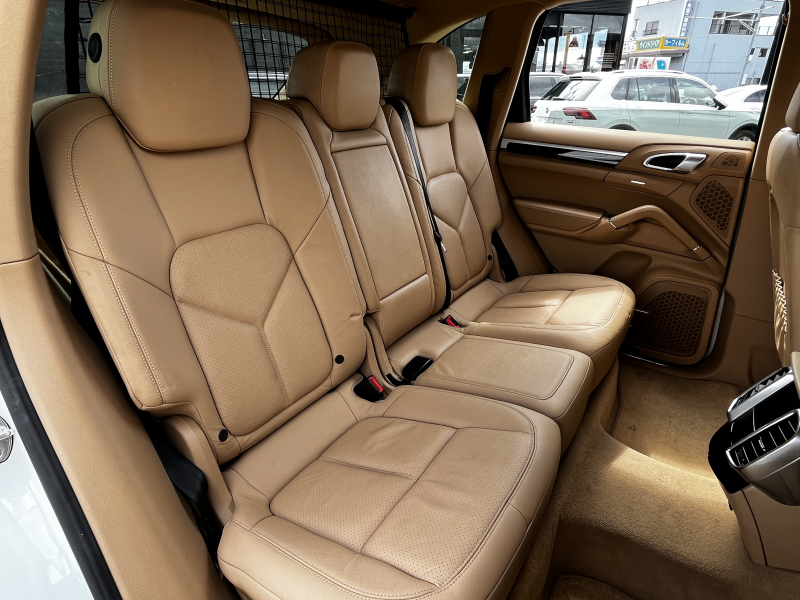 ポルシェ カイエン 中古車