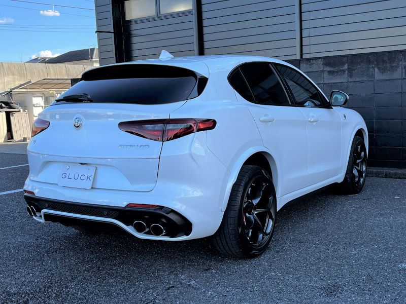 アルファロメオ ステルヴィオ 中古車