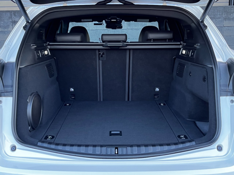 アルファロメオ ステルヴィオ 中古車