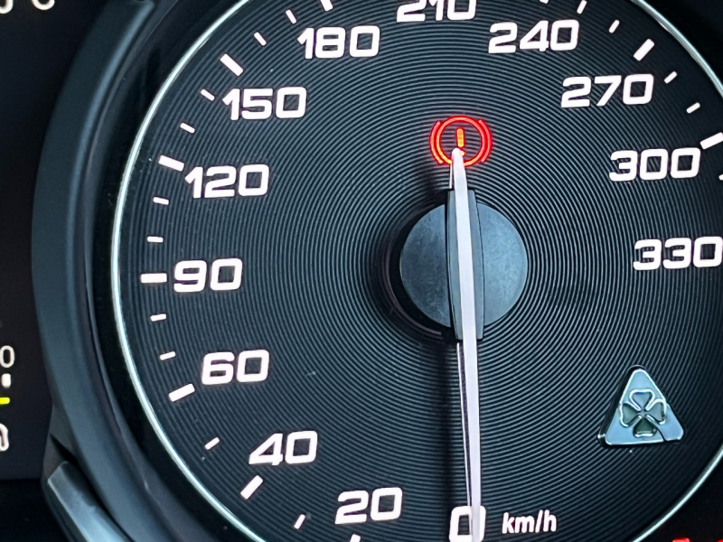 アルファロメオ ステルヴィオ 中古車