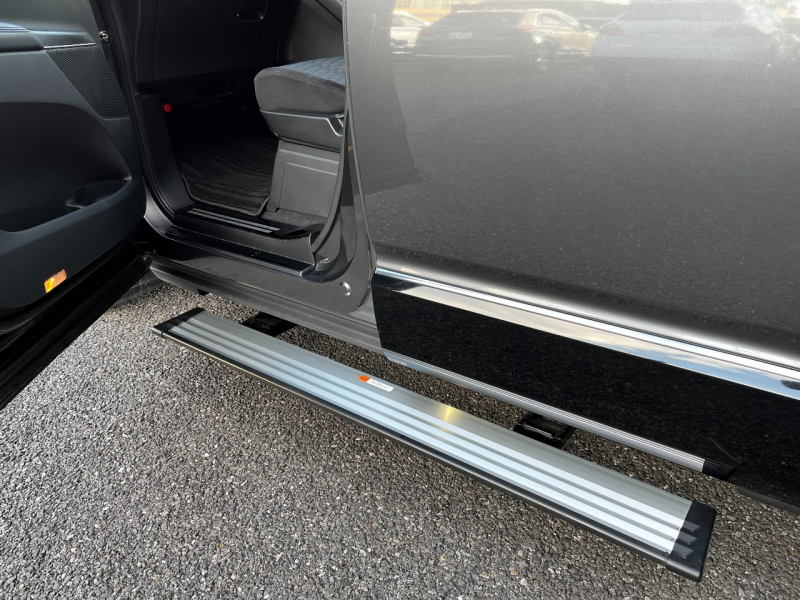 三菱 デリカD:5 中古車