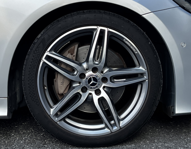 メルセデスベンツ Eクラス 中古車