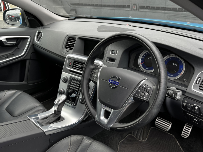 ボルボ V60 中古車