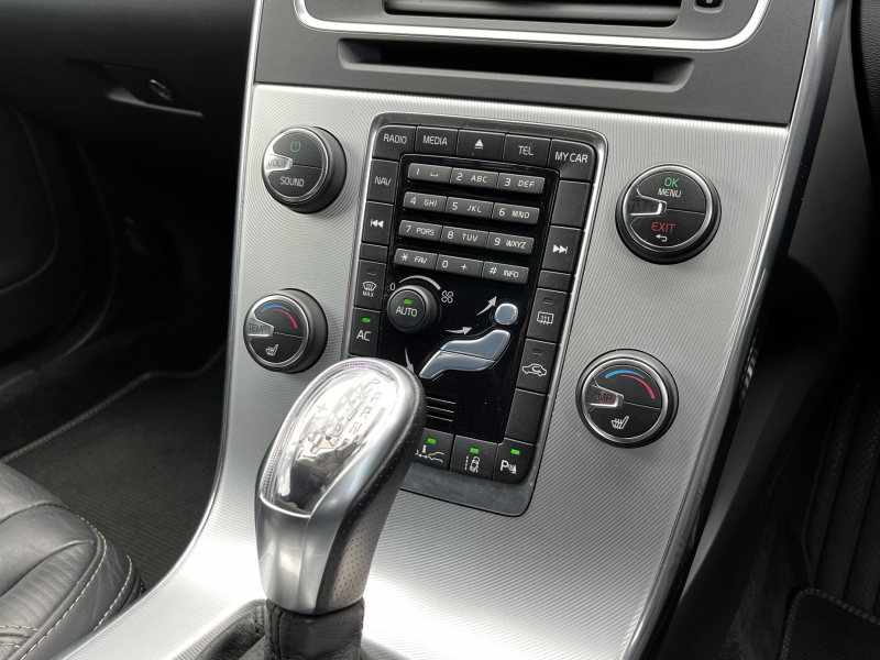 ボルボ V60 中古車