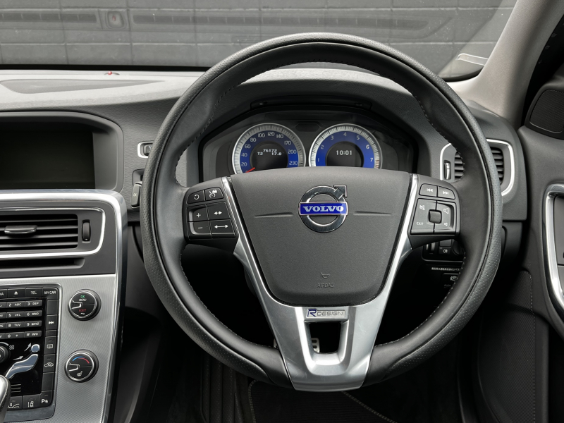 ボルボ V60 中古車