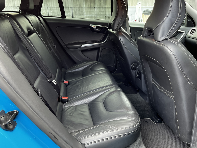 ボルボ V60 中古車