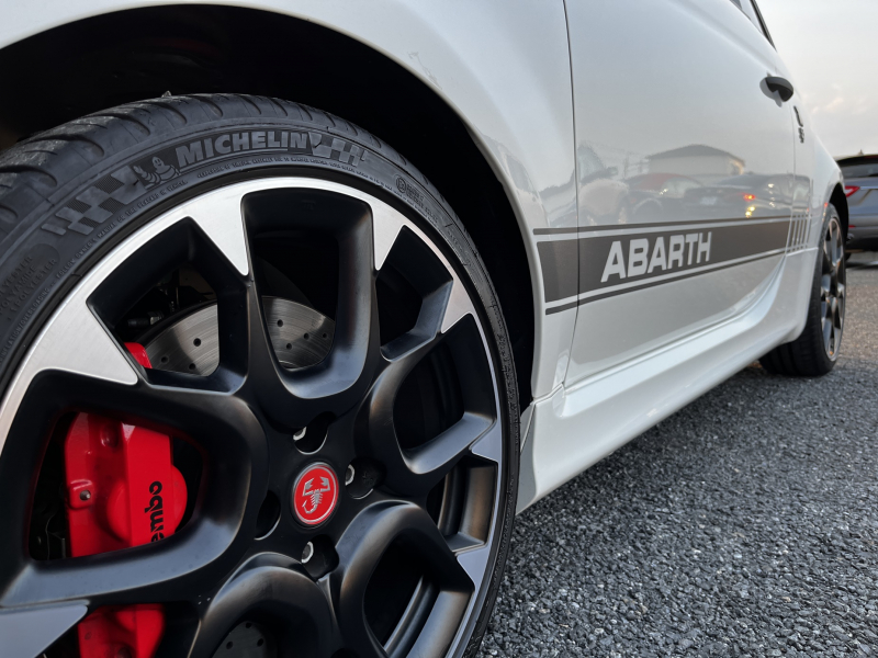 アバルト 595 中古車