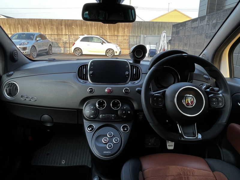 アバルト 595 中古車