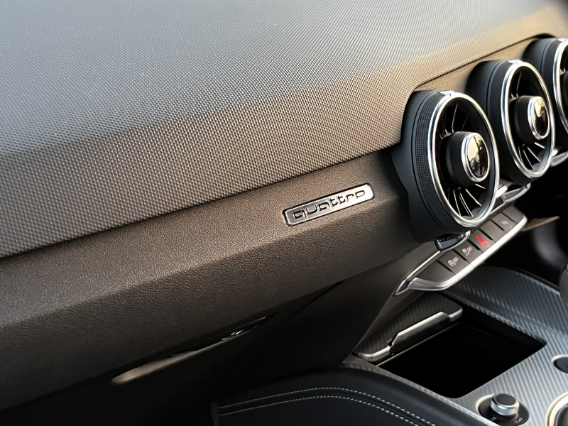 アウディ TT RS クーペ 中古車