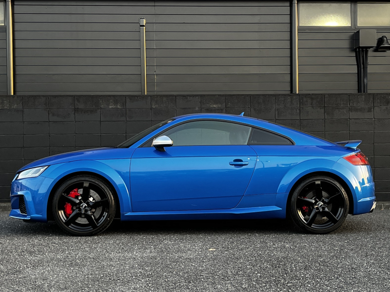 アウディ TT RS クーペ 中古車