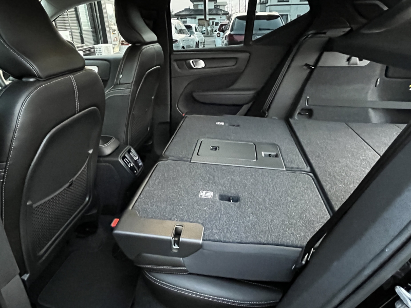 ボルボ XC40 中古車