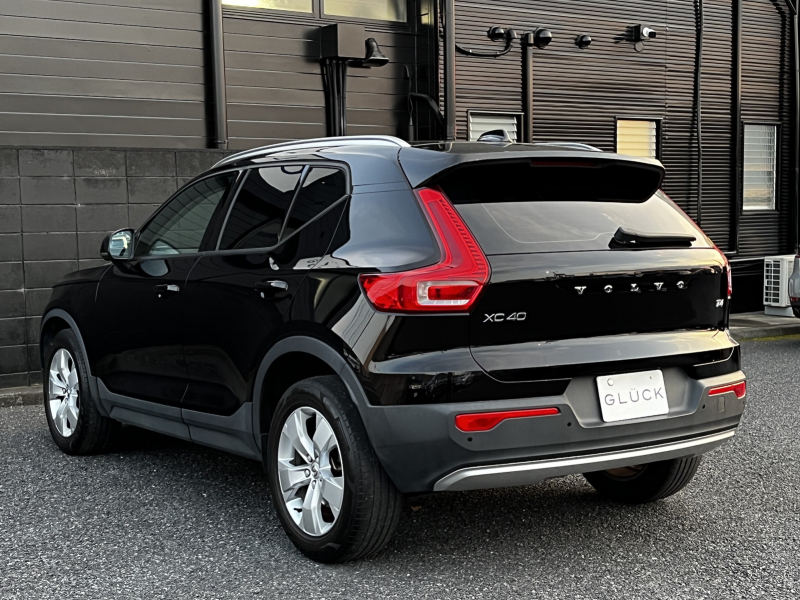 ボルボ XC40 中古車
