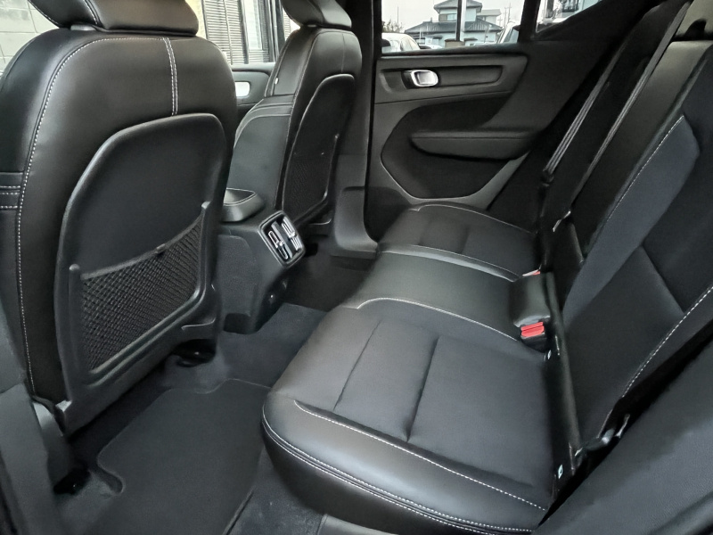 ボルボ XC40 中古車