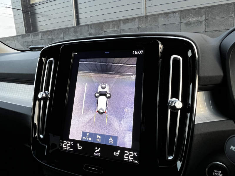 ボルボ XC40 中古車