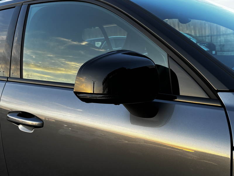 ボルボ XC40 中古車