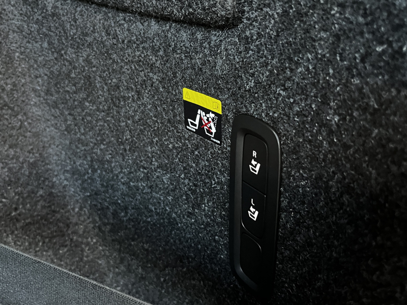 ボルボ XC40 中古車