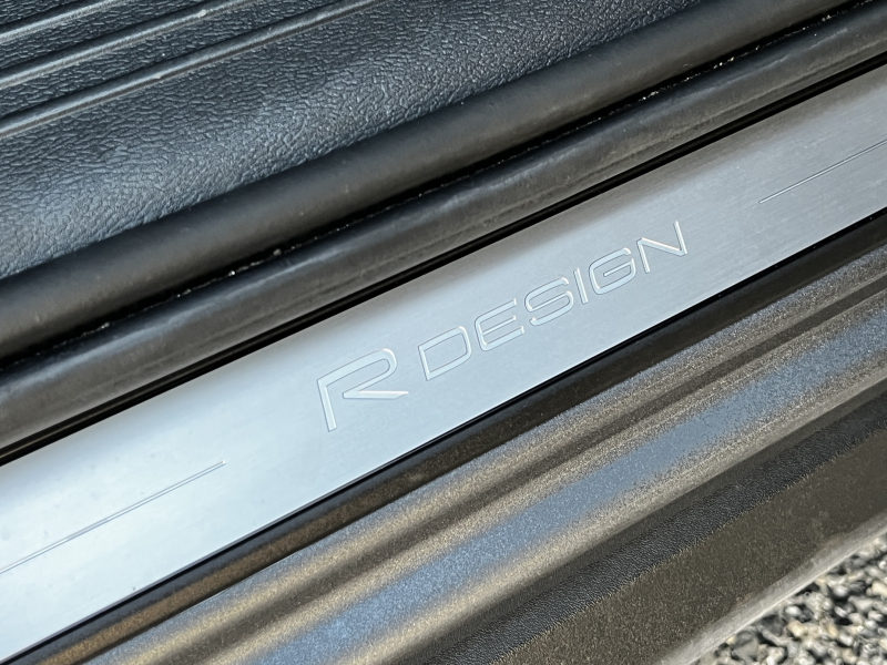 ボルボ XC40 中古車