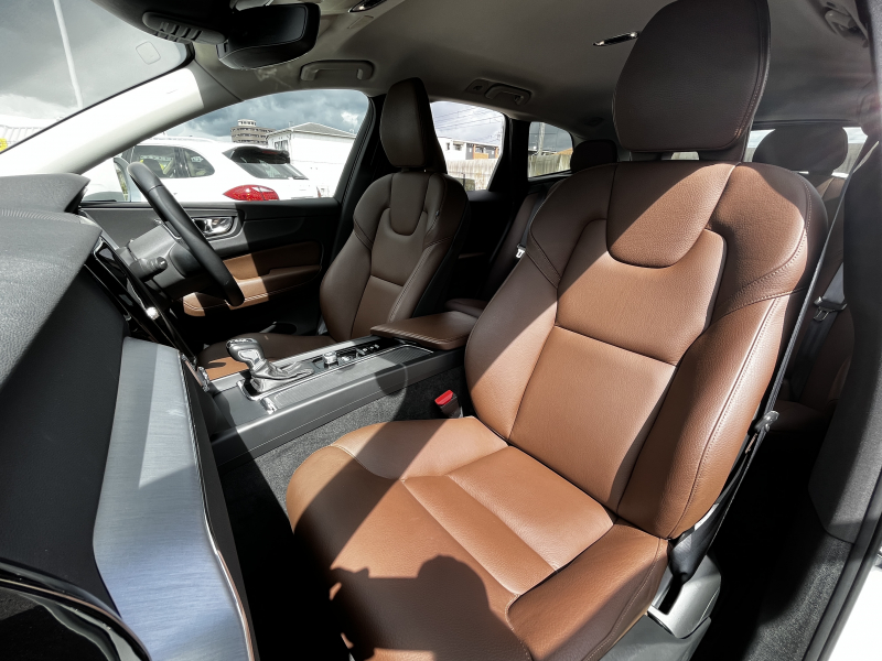 ボルボ XC60 中古車