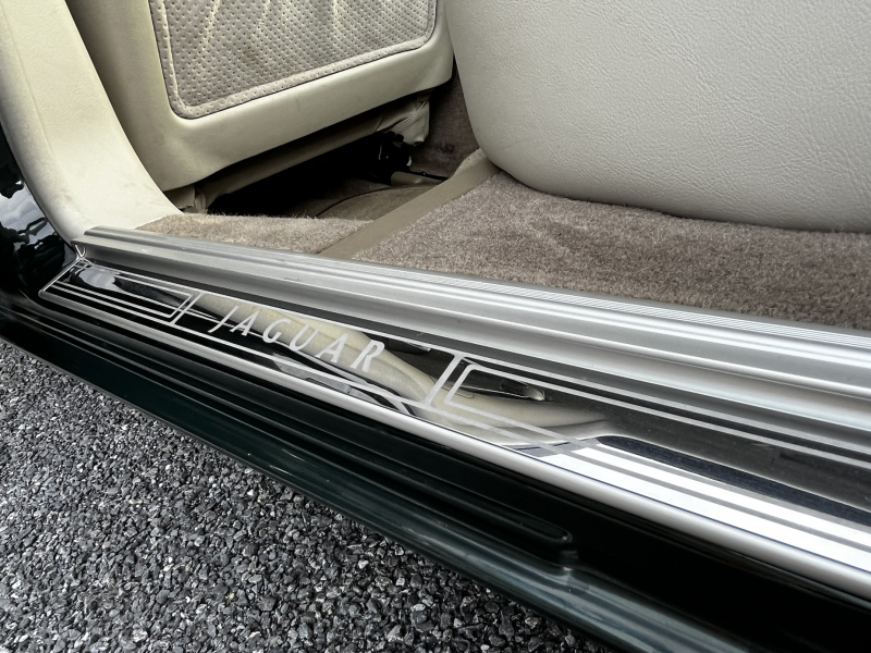 ジャガー XJ-8 中古車