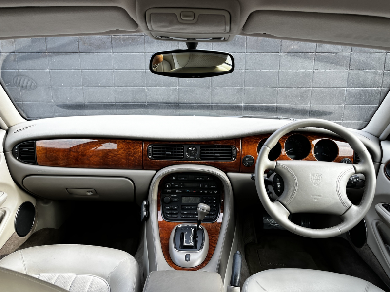 ジャガー XJ-8 中古車