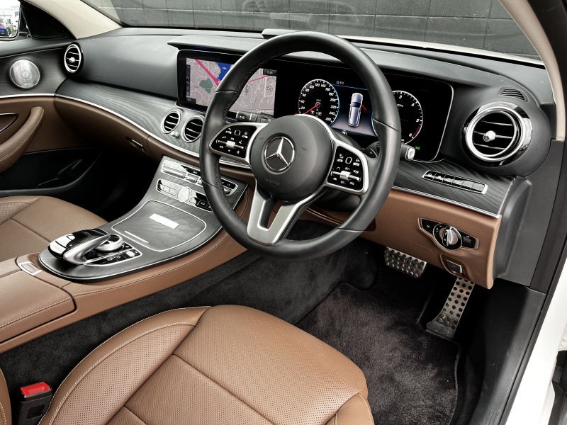 メルセデスベンツ Eクラス 中古車