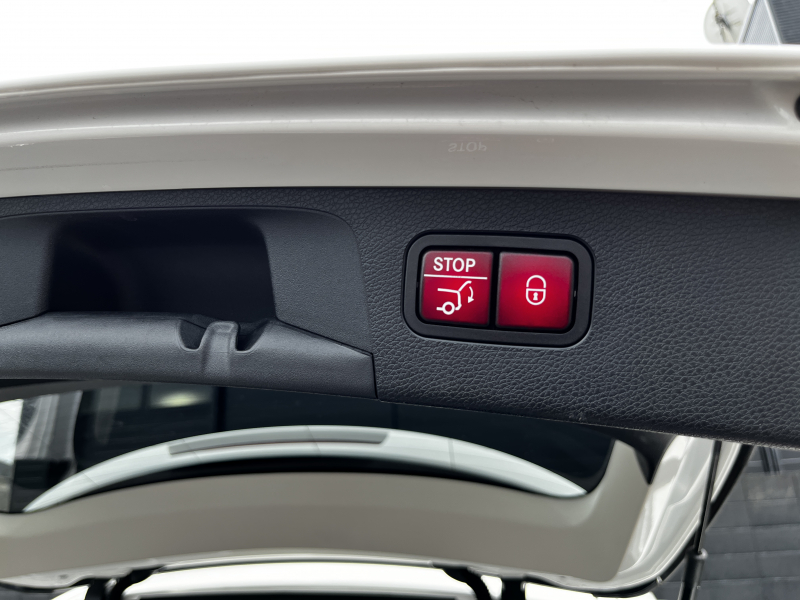 メルセデスベンツ Eクラス 中古車