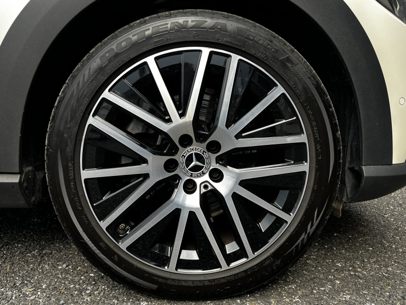 メルセデスベンツ Eクラス 中古車