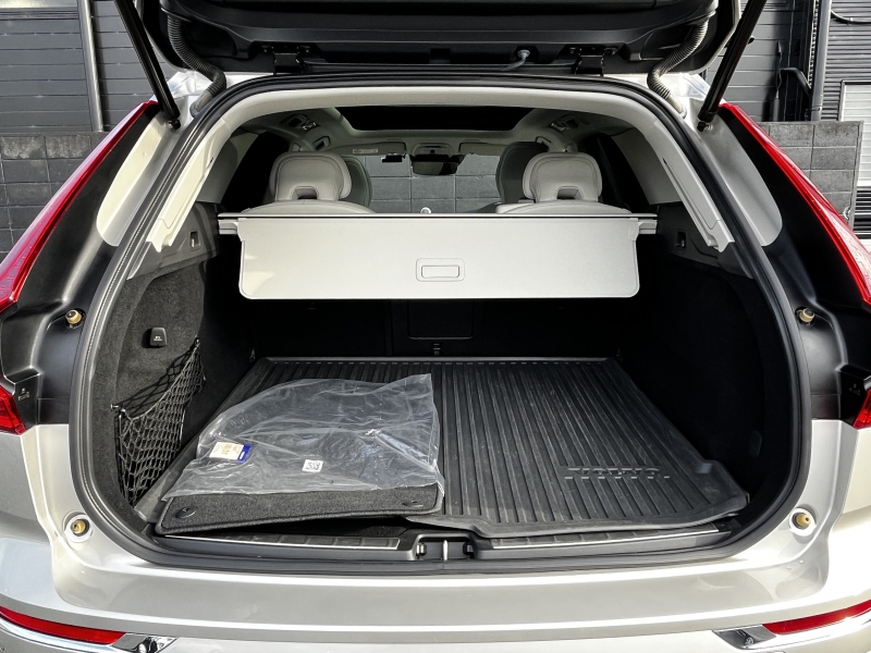 ボルボ XC60 中古車