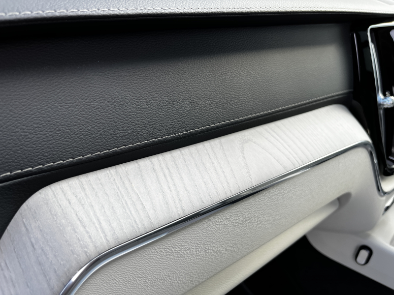 ボルボ XC60 中古車