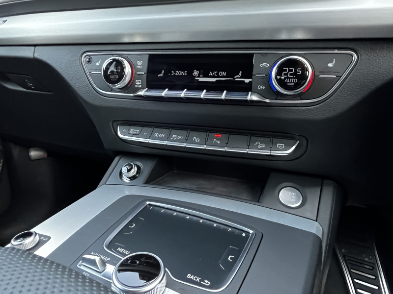 アウディ Q5 中古車