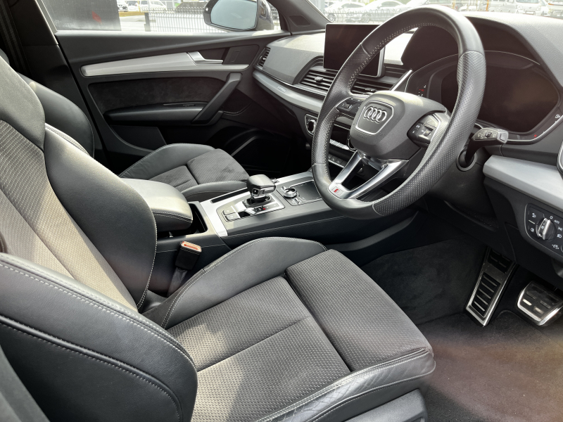 アウディ Q5 中古車