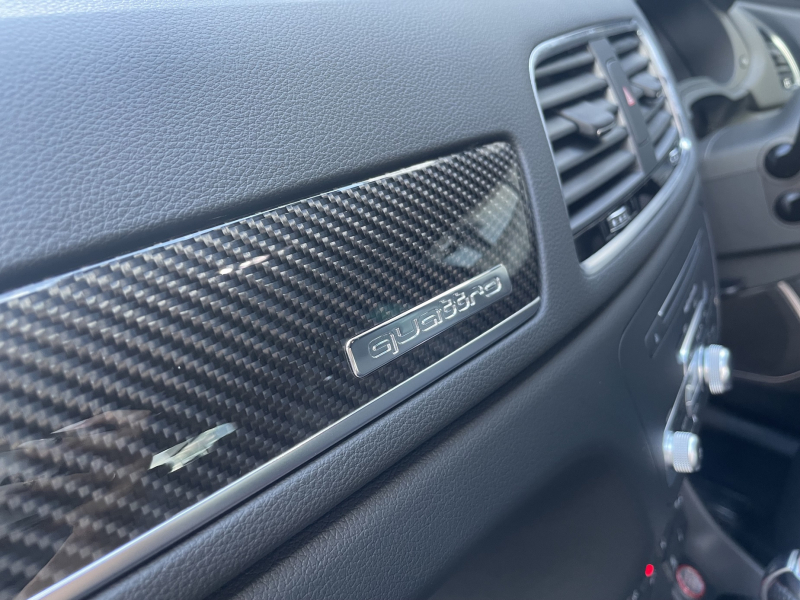 アウディ RS Q3 中古車