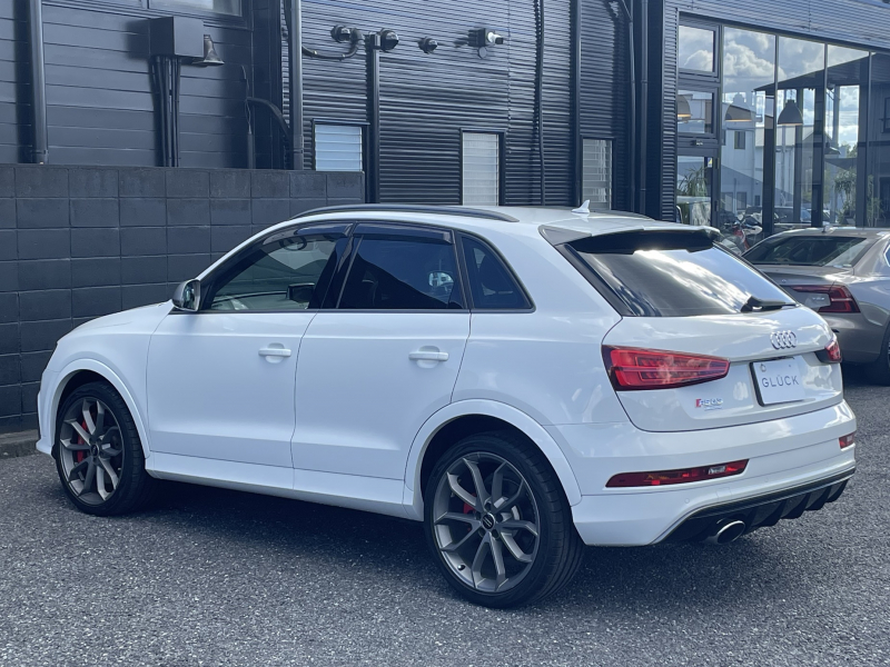 アウディ RS Q3 中古車