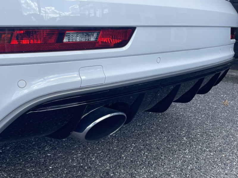 アウディ RS Q3 中古車